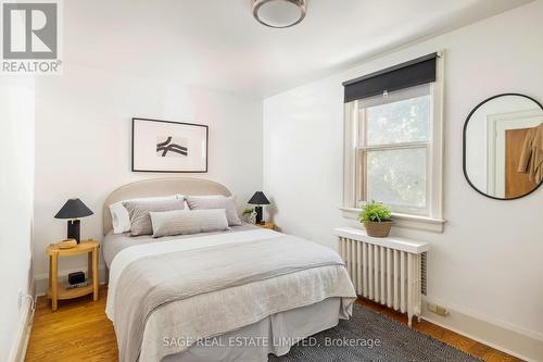 1010 Greenwood Avenue, Toronto, ON - Indoor Photo Showing Bedroom