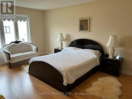 503 Simcoe Road, Bradford West Gwillimbury, ON - Indoor Photo Showing Bedroom