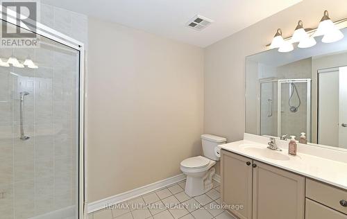 319 - 121 Woodbridge Avenue, Vaughan, ON - Indoor Photo Showing Bathroom