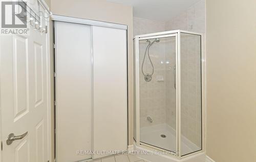 319 - 121 Woodbridge Avenue, Vaughan, ON - Indoor Photo Showing Bathroom