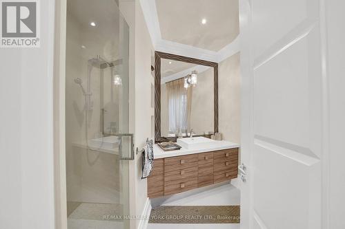 24 Dew Drop Court, Vaughan, ON - Indoor Photo Showing Bathroom