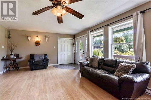 260 Salem Road, Havelock, NB - Indoor Photo Showing Living Room