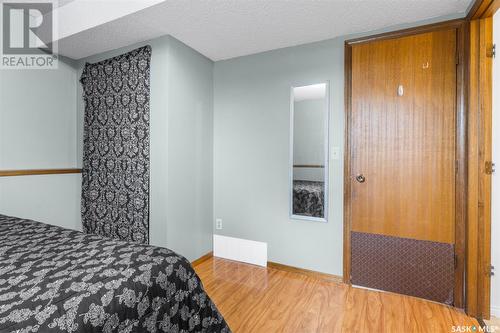 514 Hall Crescent, Saskatoon, SK - Indoor Photo Showing Bedroom