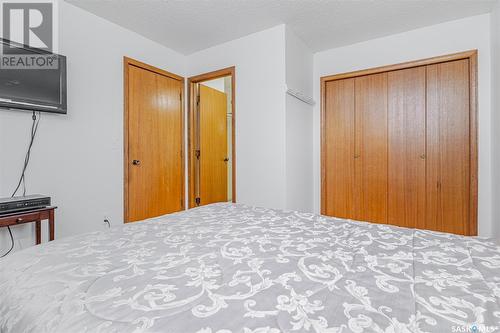 514 Hall Crescent, Saskatoon, SK - Indoor Photo Showing Bedroom