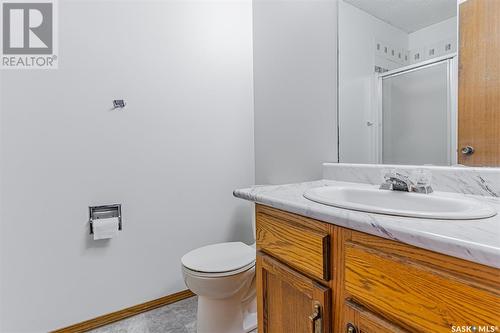 514 Hall Crescent, Saskatoon, SK - Indoor Photo Showing Bathroom