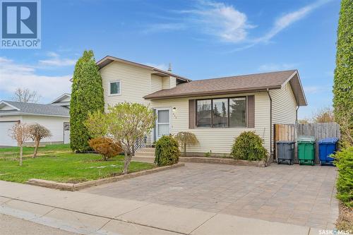 514 Hall Crescent, Saskatoon, SK - Outdoor