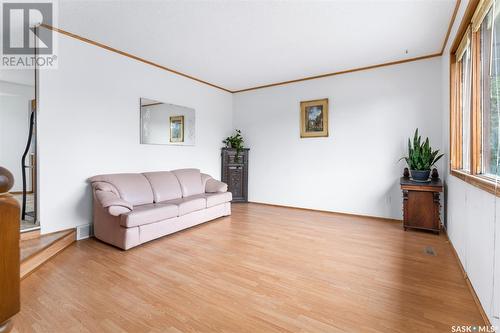 514 Hall Crescent, Saskatoon, SK - Indoor Photo Showing Living Room