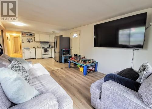 5394 Cook Crescent, Prince George, BC - Indoor Photo Showing Living Room