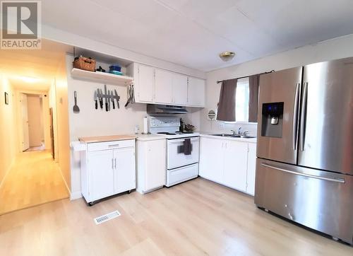 5394 Cook Crescent, Prince George, BC - Indoor Photo Showing Kitchen With Double Sink