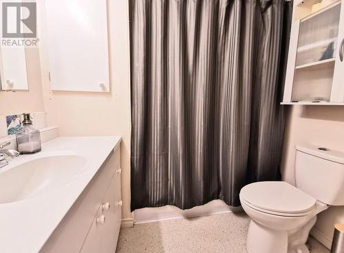 5394 Cook Crescent, Prince George, BC - Indoor Photo Showing Bathroom