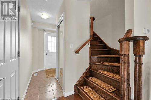 25 Newport Crescent, Hamilton, ON - Indoor Photo Showing Bedroom