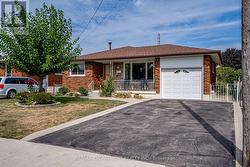 49 ANSON AVENUE S  Hamilton, ON L8T 2X5