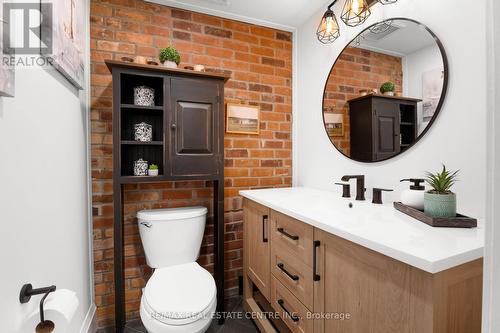 216 Victoria Street, Shelburne, ON - Indoor Photo Showing Bathroom