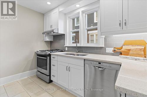 19 Homewood Avenue, Kitchener, ON - Indoor Photo Showing Kitchen With Double Sink