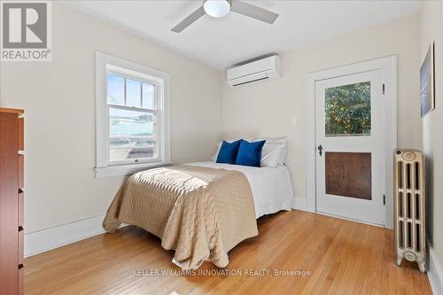 19 Homewood Avenue, Kitchener, ON - Indoor Photo Showing Bedroom