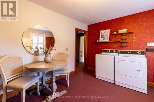 105 Brunswick Street, Brantford, ON - Indoor Photo Showing Laundry Room