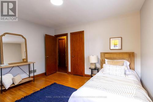 105 Brunswick Street, Brantford, ON - Indoor Photo Showing Bedroom