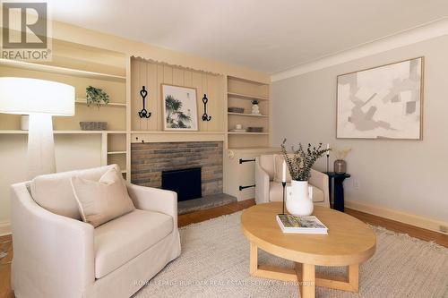 105 Brunswick Street, Brantford, ON - Indoor Photo Showing Living Room With Fireplace