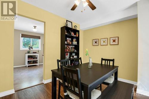 413 Miranda Private, Ottawa, ON - Indoor Photo Showing Dining Room