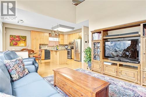 1144 Rocky Harbour Crescent, Ottawa, ON - Indoor Photo Showing Living Room