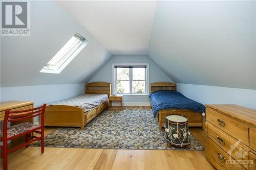 650 Gilmour Street, Ottawa, ON - Indoor Photo Showing Bedroom