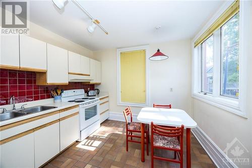 650 Gilmour Street, Ottawa, ON - Indoor Photo Showing Kitchen With Double Sink