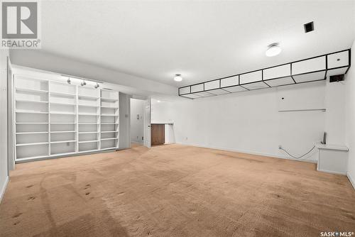 1042 Gryphons Walk, Regina, SK - Indoor Photo Showing Other Room