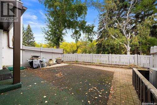 1042 Gryphons Walk, Regina, SK - Outdoor