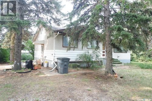 38 Kasper Crescent, Assiniboia, SK - Outdoor