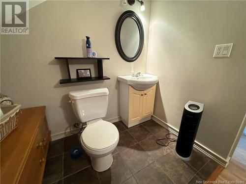 7 Mgr. Roy Street, Saint-Quentin, NB - Indoor Photo Showing Bathroom