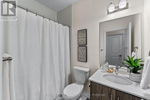 78 Holtby Court, Scugog (Port Perry), ON - Indoor Photo Showing Bathroom