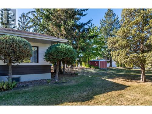 1031 7Th  N Avenue, Creston, BC - Outdoor