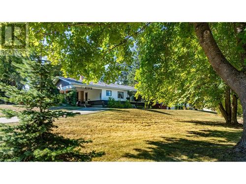 1031 7Th  N Avenue, Creston, BC - Outdoor