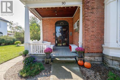 90 Park Street, Chatham, ON - Outdoor With Exterior