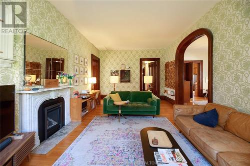 90 Park Street, Chatham, ON - Indoor Photo Showing Living Room With Fireplace