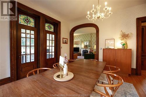 90 Park Street, Chatham, ON - Indoor Photo Showing Dining Room