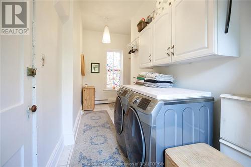 90 Park Street, Chatham, ON - Indoor Photo Showing Laundry Room