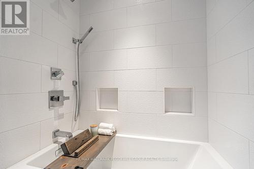 65 Melrose Avenue, Barrie, ON - Indoor Photo Showing Bathroom