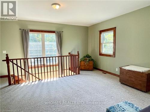 734 5Th Avenue E, Owen Sound, ON - Indoor Photo Showing Other Room