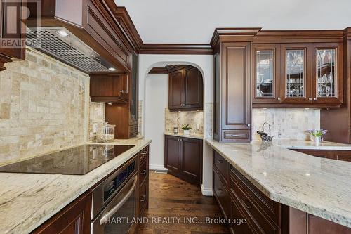 9249 Sixth Line, Halton Hills, ON - Indoor Photo Showing Kitchen With Upgraded Kitchen