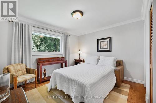 9249 Sixth Line, Halton Hills, ON - Indoor Photo Showing Bedroom