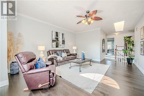 83 - 3333 New Street, Burlington, ON - Indoor Photo Showing Living Room