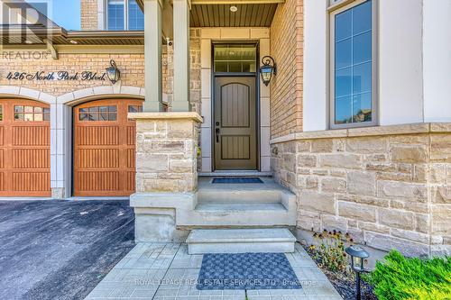 426 North Park Boulevard, Oakville, ON - Outdoor