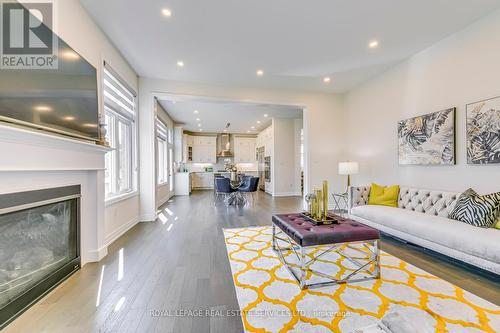 426 North Park Boulevard, Oakville, ON - Indoor Photo Showing Living Room With Fireplace