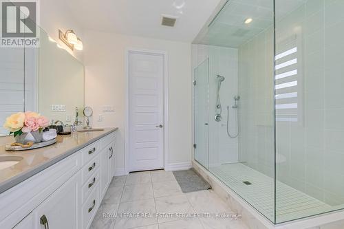 426 North Park Boulevard, Oakville, ON - Indoor Photo Showing Bathroom