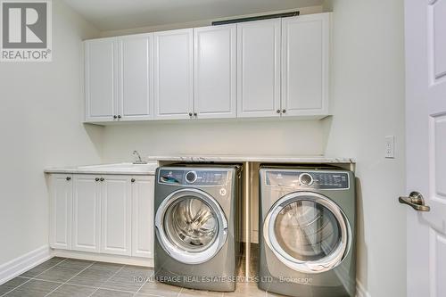 426 North Park Boulevard, Oakville, ON - Indoor Photo Showing Laundry Room