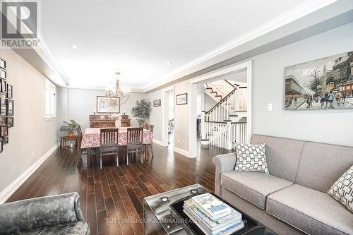 2360 Marisa Court, Mississauga, ON - Indoor Photo Showing Living Room