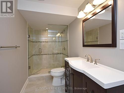 3229 Trailside Drive, Oakville, ON - Indoor Photo Showing Bathroom