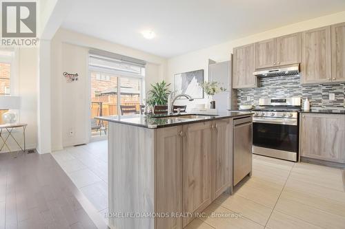 49 Thornvalley Terrace, Caledon, ON - Indoor Photo Showing Kitchen With Upgraded Kitchen