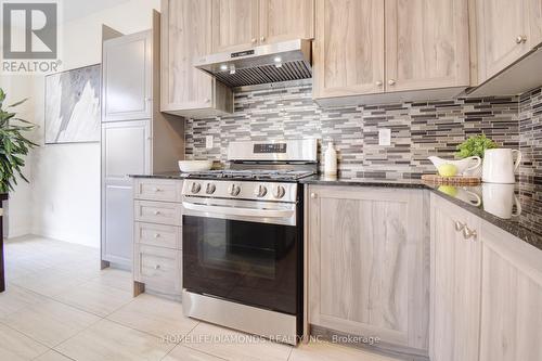 49 Thornvalley Terrace, Caledon, ON - Indoor Photo Showing Kitchen With Upgraded Kitchen